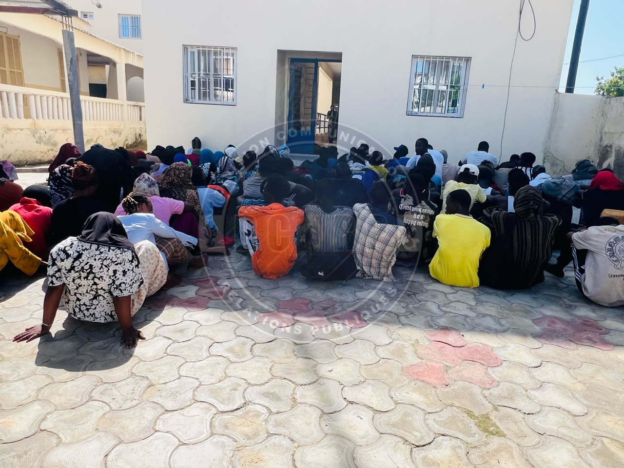 Lutte contre la migration irrégulière : 171 candidats rescapés après l’échouement d’une pirogue à Gandiol.